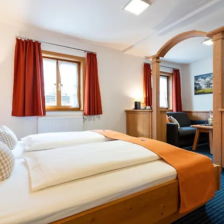 Oberstdorfer Einkehr - Mitten Im Zentrum Hotell